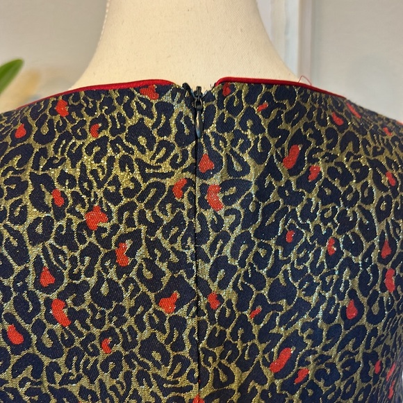 Betsey Johnson | Navy Red Gold Jacquard Leopard Print Shift Dress | 8 - Picture 10 of 16